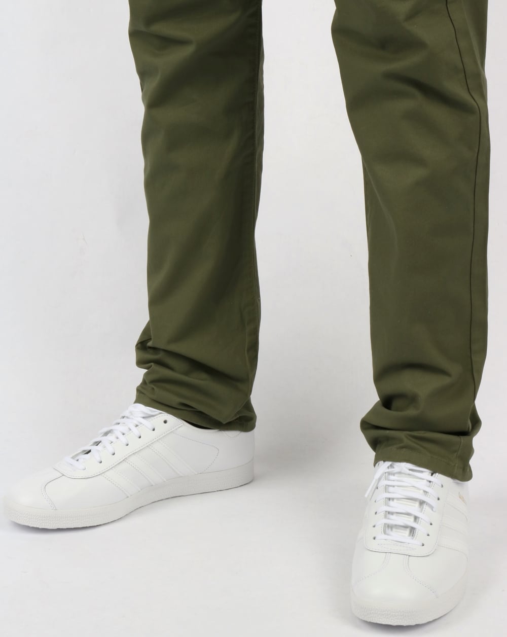 Farah Elm Chino-Twillhose Militärgrün