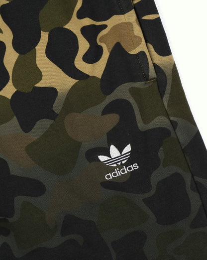 Adidas Originals – Camouflage-Shorts, mehrfarbig