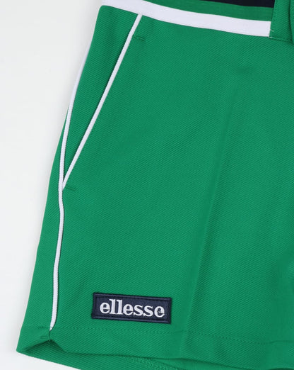 Ellesse – Grüne Shorts im Tennisstil mit Paspelierung