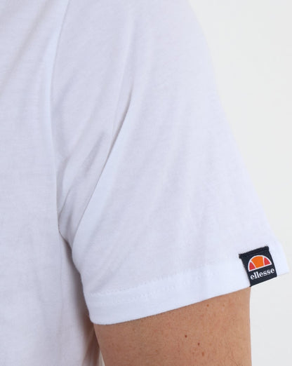Ellesse – T-Shirt mit mehrfarbigem Logo in Weiß