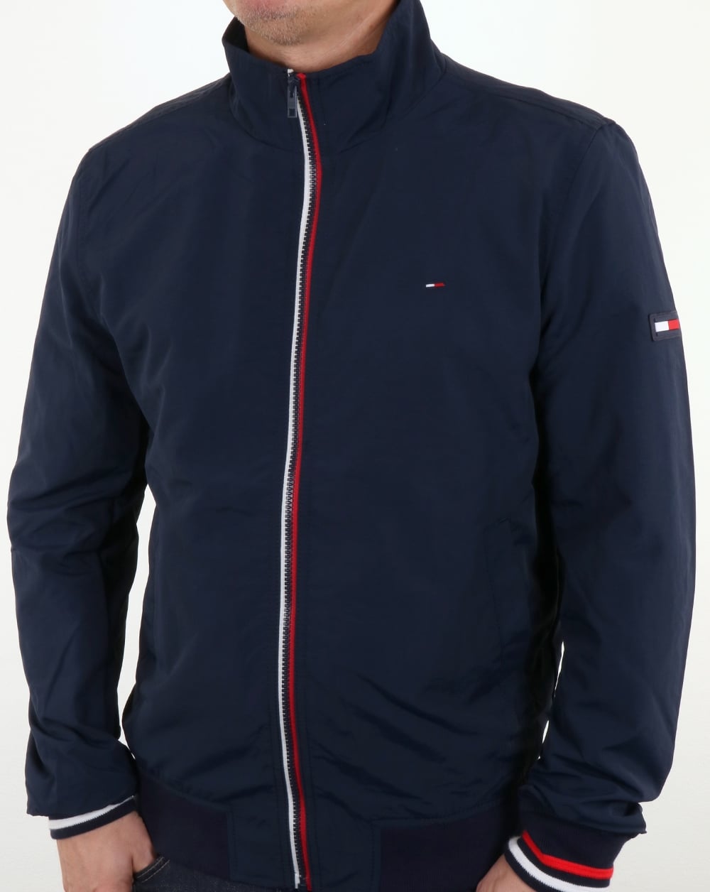 Tommy Hilfiger – Lässige Bomberjacke in Marineblau
