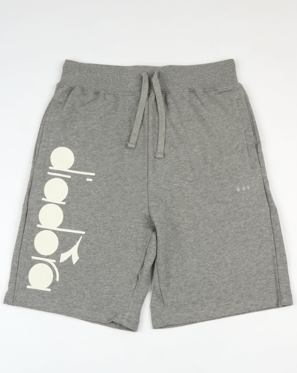 Diadora Fleece-Shorts Hellgrau