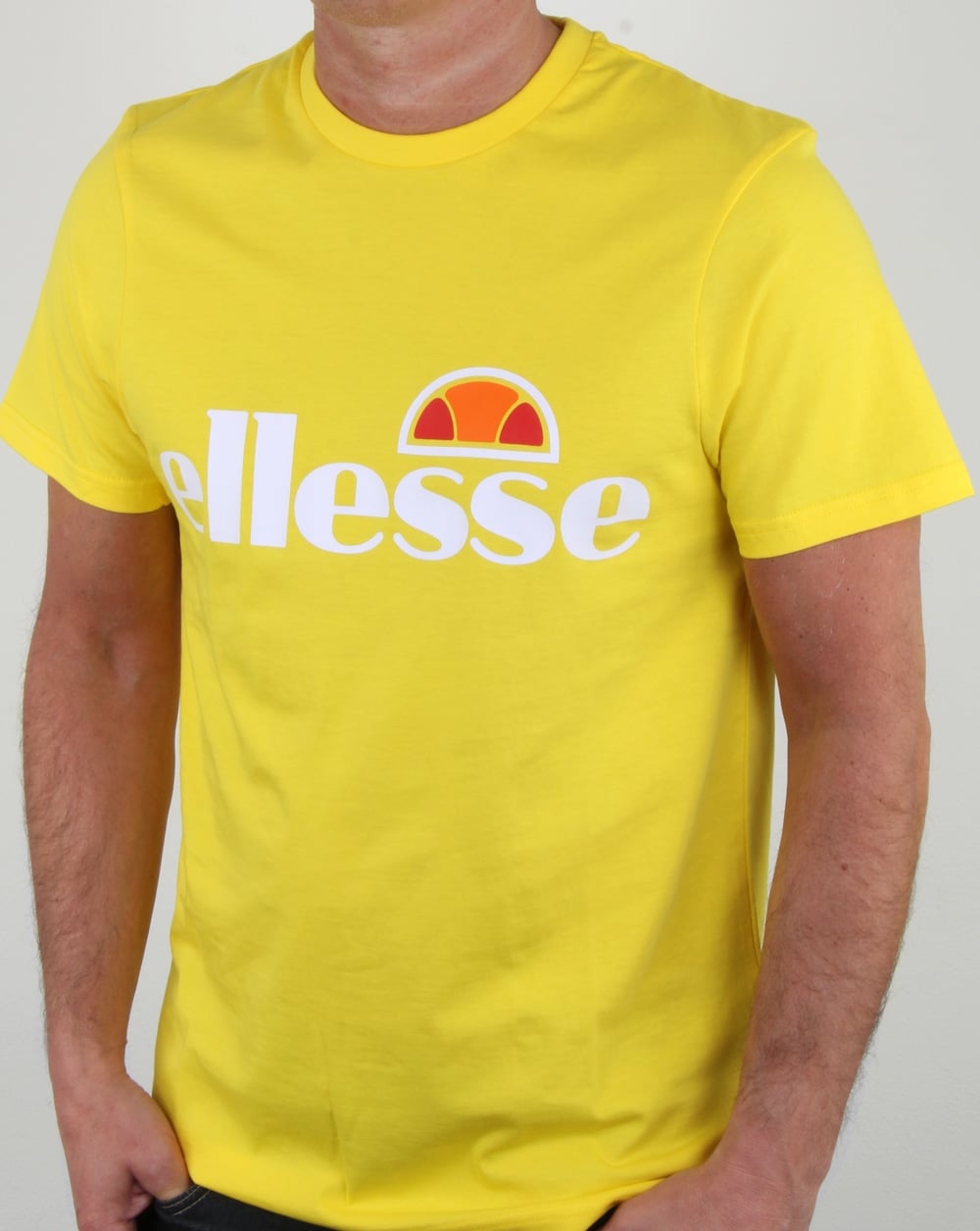 Ellesse – Magliore – Logo-T-Shirt in leuchtendem Gelb