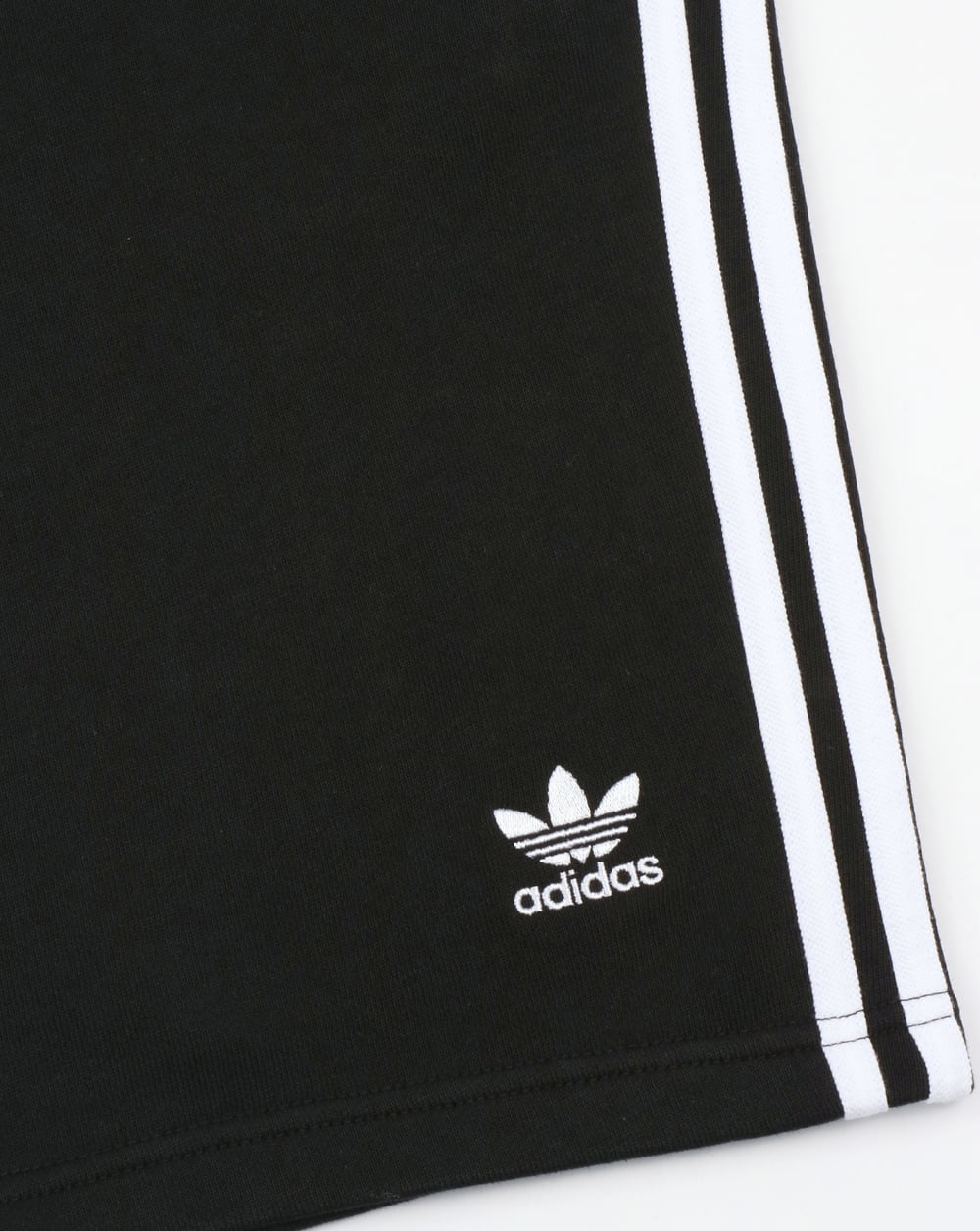 Adidas Originals – Schwarze Shorts mit 3 Streifen und Reißverschlusstasche