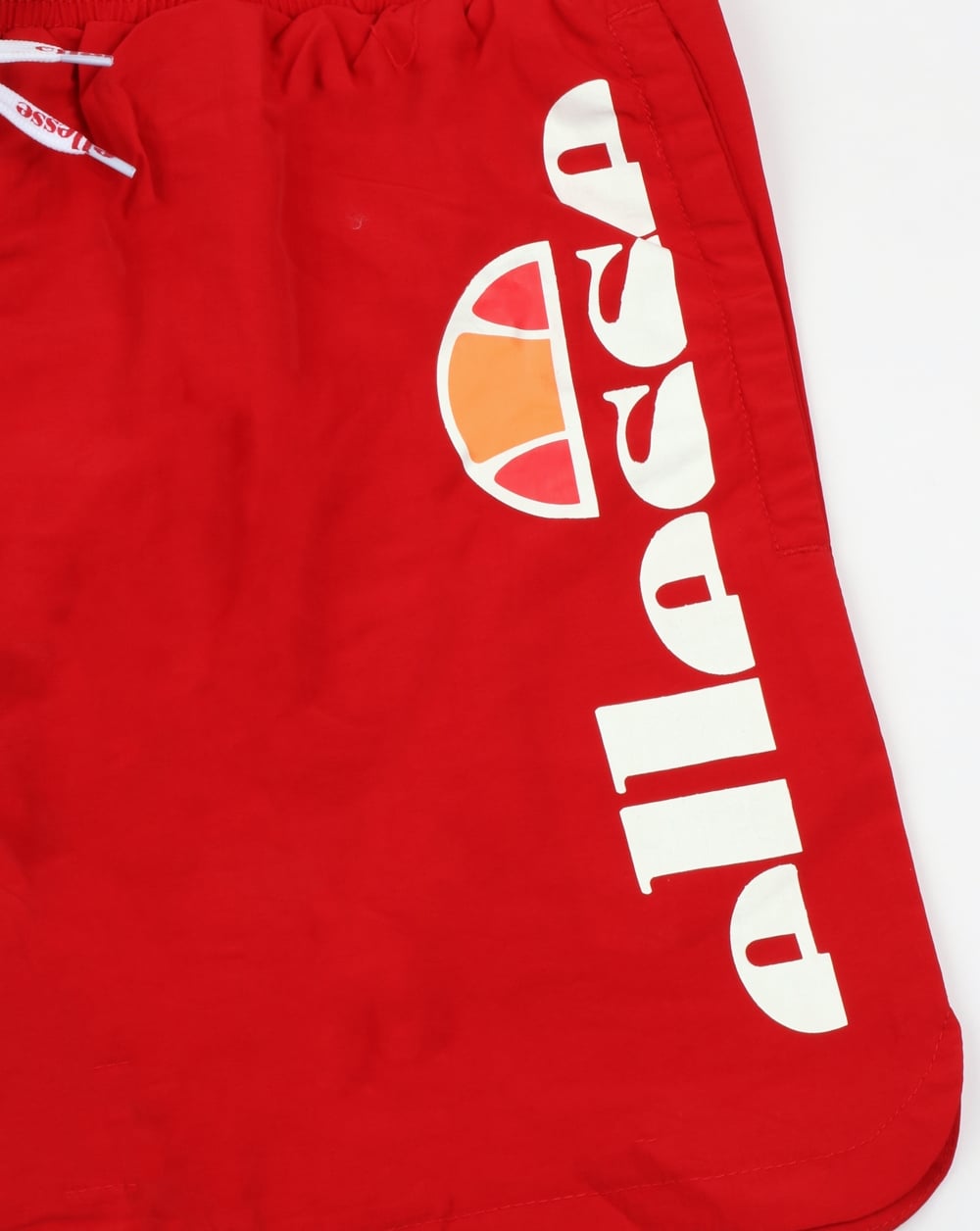 Ellesse – Vito – Badeshorts in True Red