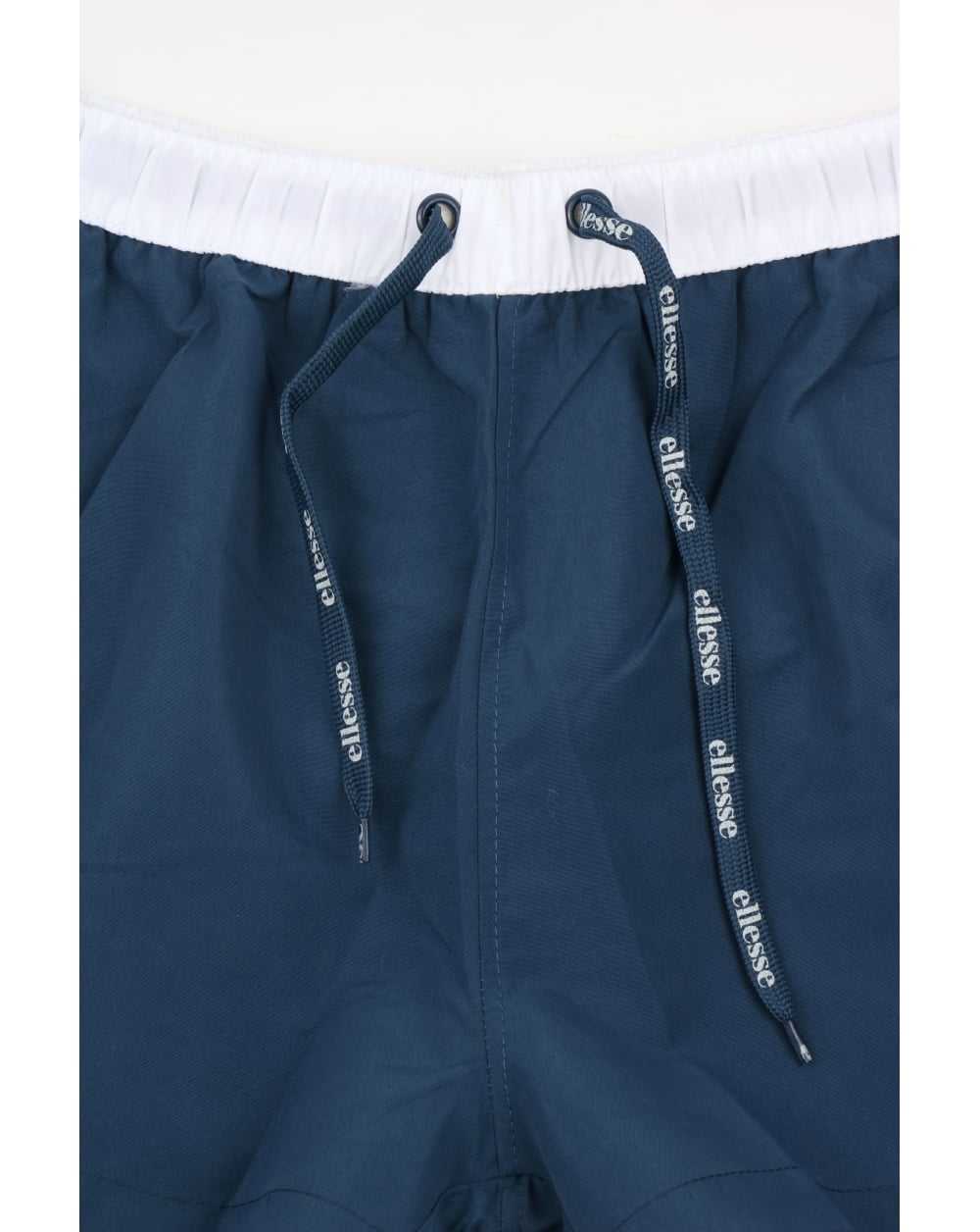 Ellesse – Scorfano – Badeshorts in Marineblau