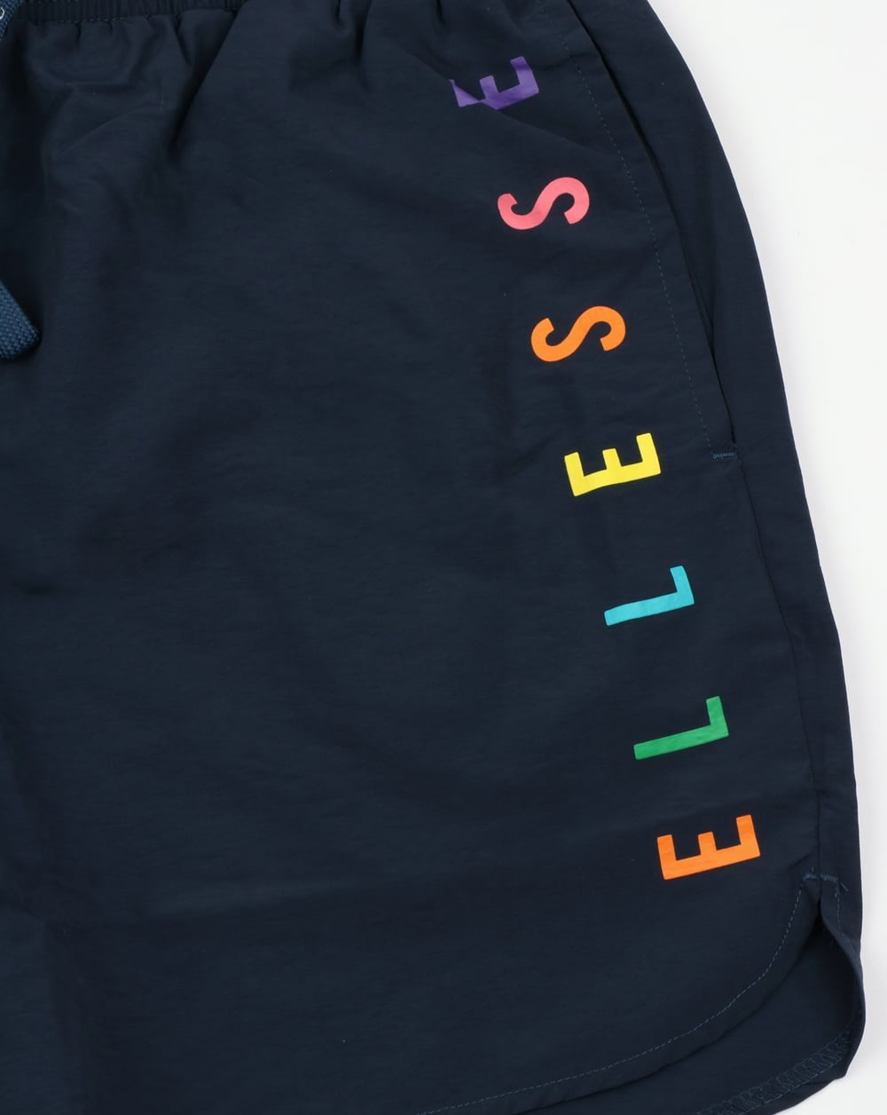 Ellesse – Veroli – Badeshorts in Marineblau