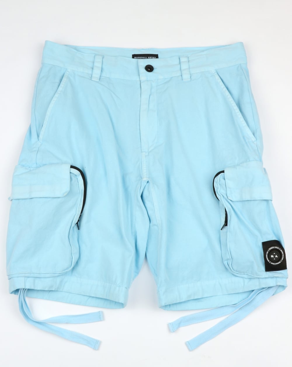 Marshall Artist – Kleidungsstückgefärbte Combat-Cargo-Shorts in Himmelblau