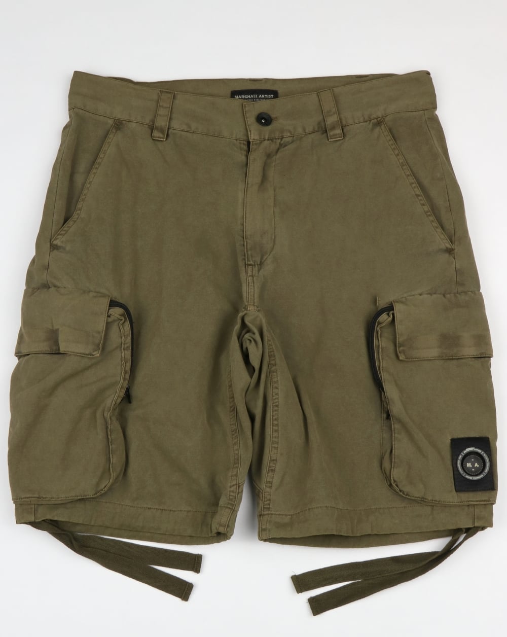 Marshall Artist – Kleidungsstückgefärbte Cargo-Shorts im Kampfstil in Khaki