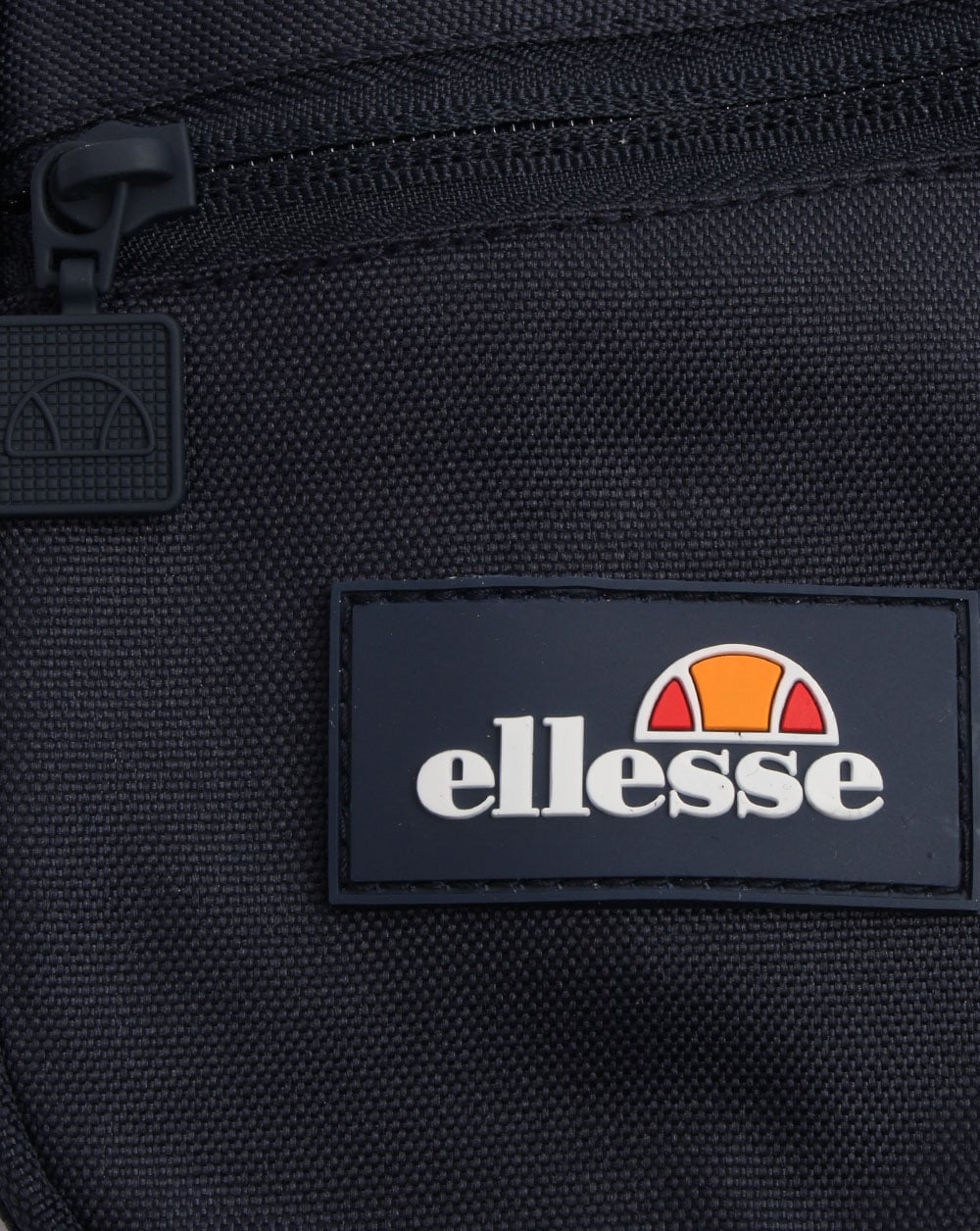 Ellesse – Grecco – Tasche für kleine Gegenstände in Marineblau