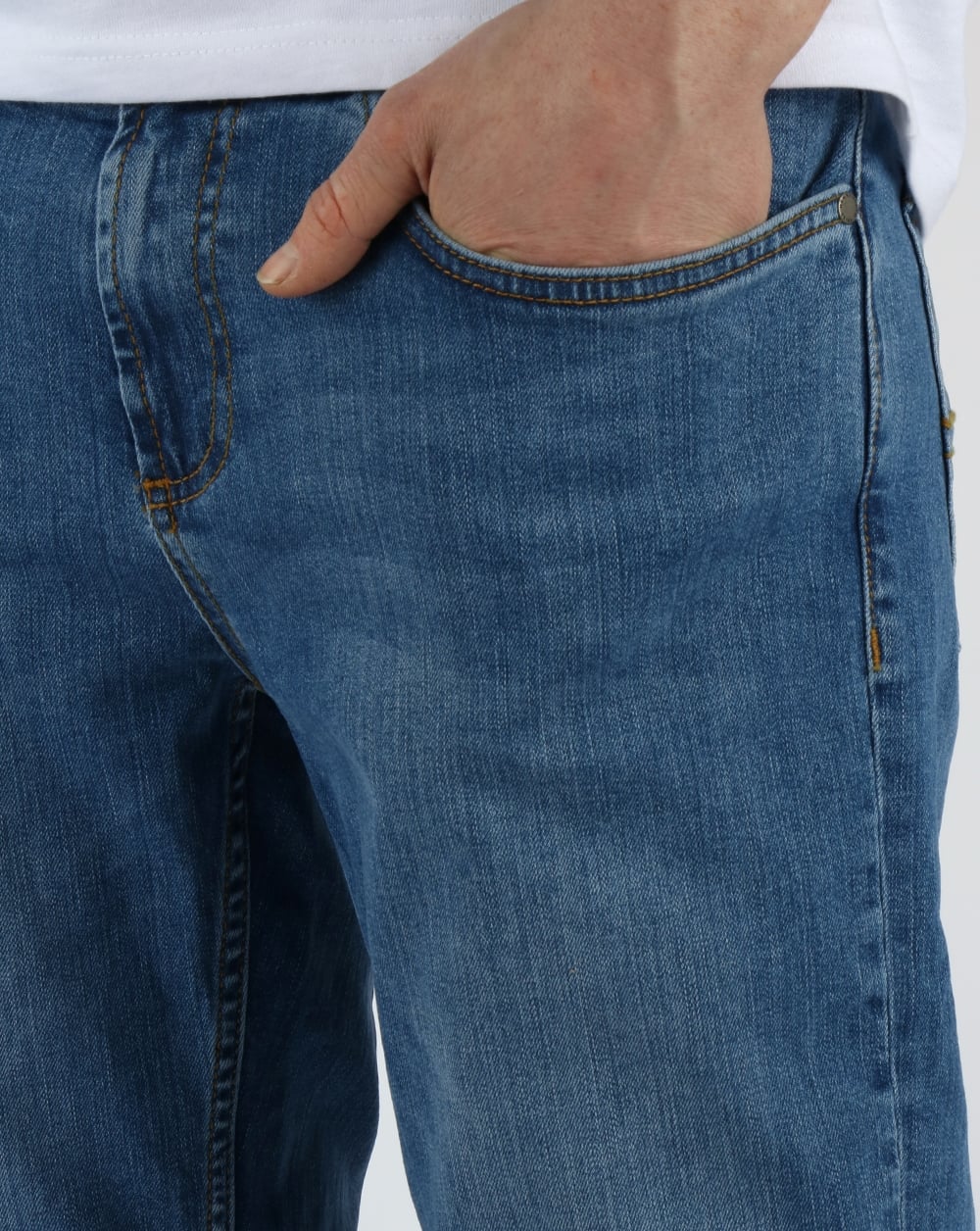 Henri Lloyd – Manston – Jeans in normaler Passform, mittlere Vintage-Waschung