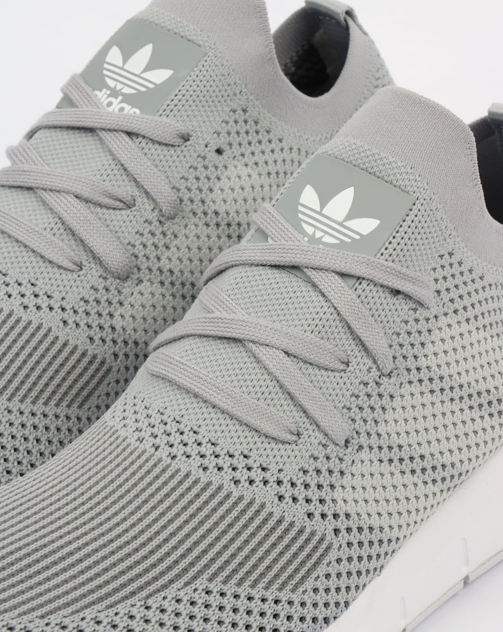 Adidas Swift Run Turnschuhe Grau/Weiß