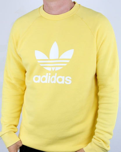 Adidas Originals – Sweatshirt mit Trefoil-Muster in zartem Zitronengelb