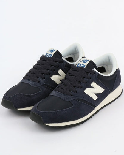 New Balance 420 Sneaker Marineblau/Off-White