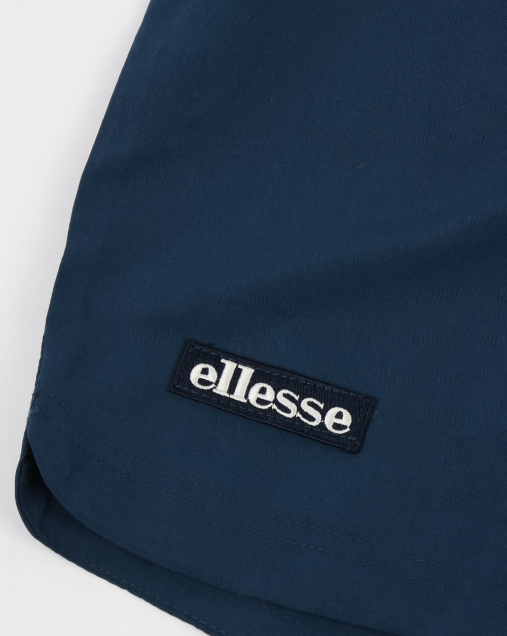 Ellesse – Verdo – Badeshorts in Marineblau