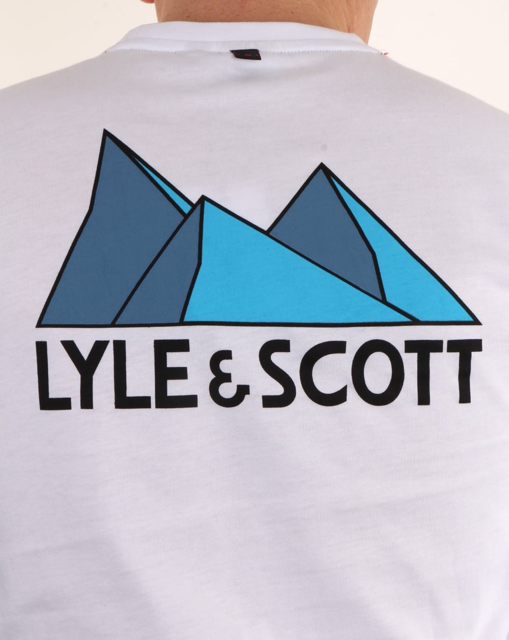 Lyle And Scott Mcgowan – Langärmliges T-Shirt mit Grafik in Weiß