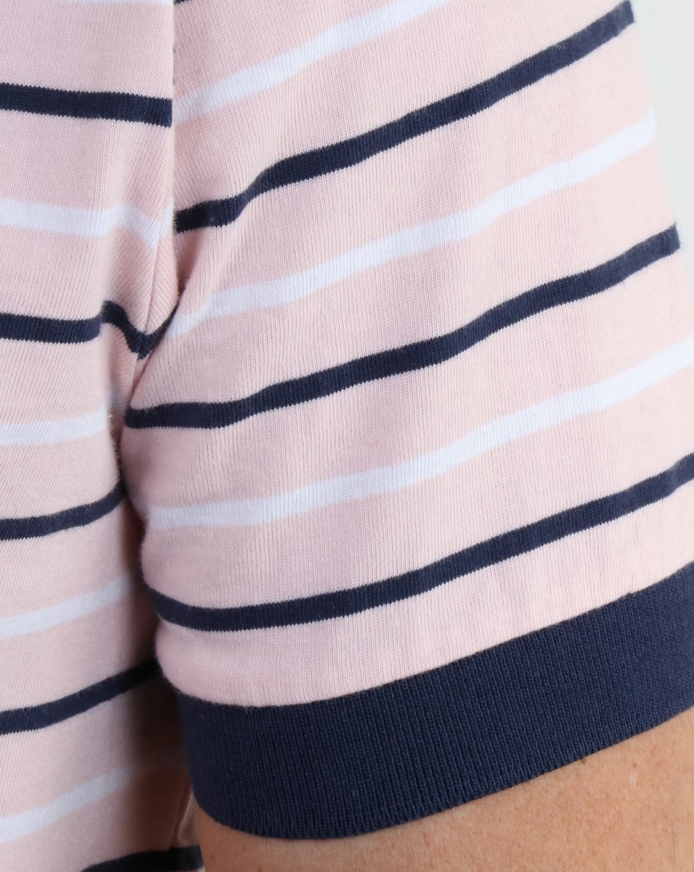 Ellesse – Poloshirt mit Streifen in Hellrosa und Marineblau