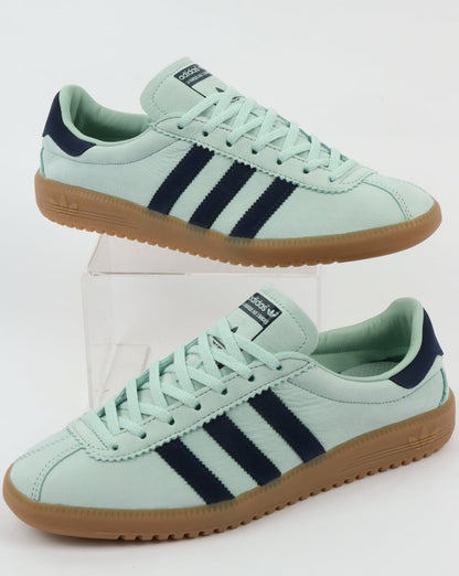 Adidas Bermuda Sneakers Aschgrün/Marineblau