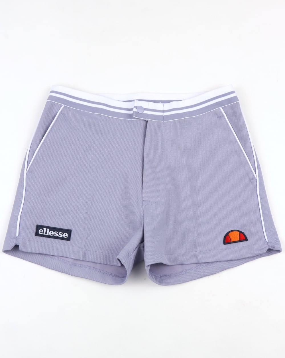 Ellesse – 80er-Tennisshorts in frischem Flieder