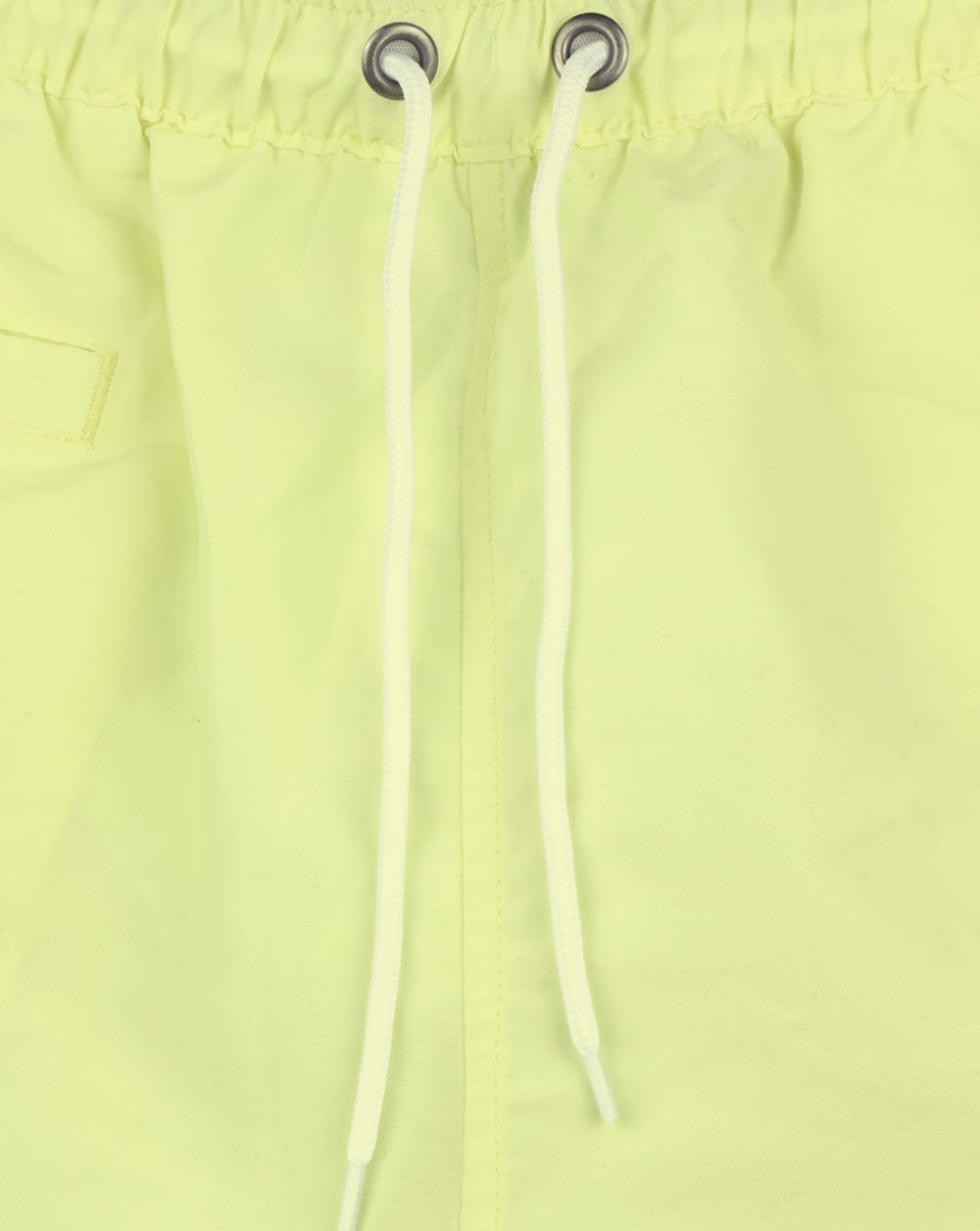 Ellesse – Beach-Badeshorts in Zartgelb
