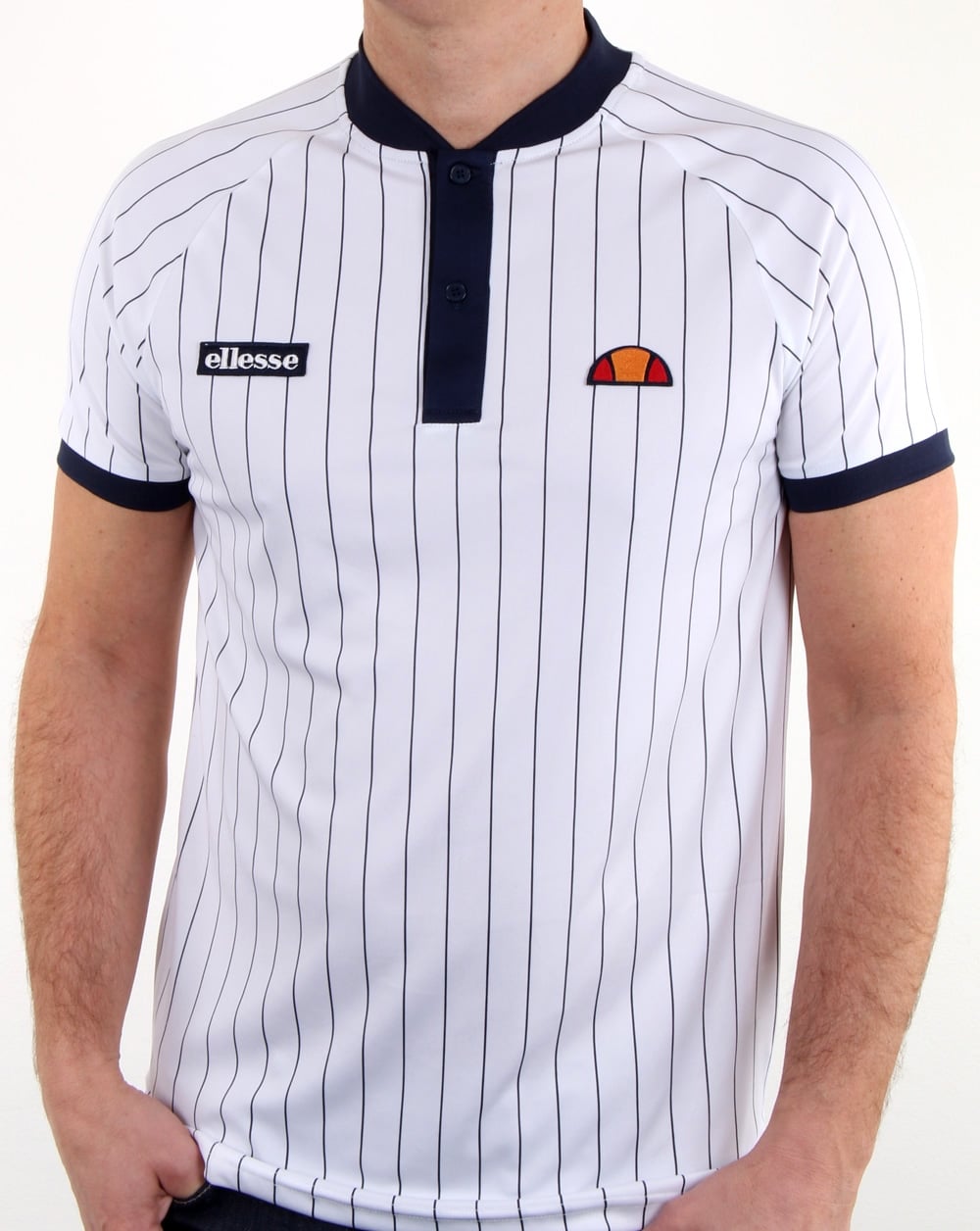 Ellesse – Poloshirt mit Nadelstreifen in Weiß