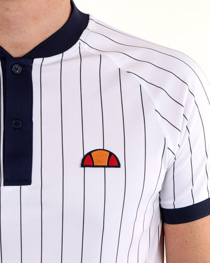 Ellesse – Poloshirt mit Nadelstreifen in Weiß