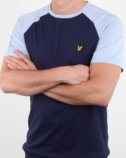 Lyle And Scott – Raglan-Ringer-T-Shirt in Marineblau