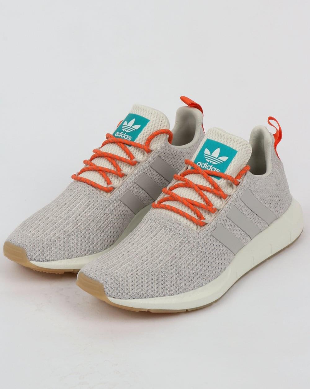 Adidas Swift Run Sneaker Kristallweiß/Grau