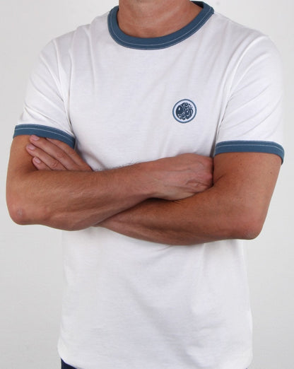 Pretty Green Ringer Badge T-Shirt Weiß