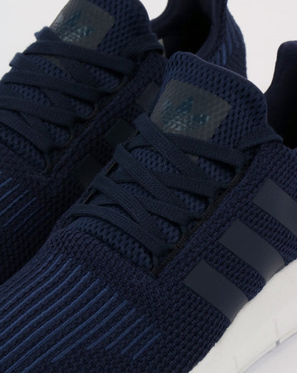 Adidas Swift Run Sneaker Marineblau/Weiß