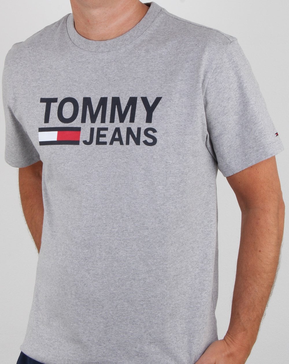 Tommy Hilfiger – Klassisches Logo-T-Shirt in Grau meliert