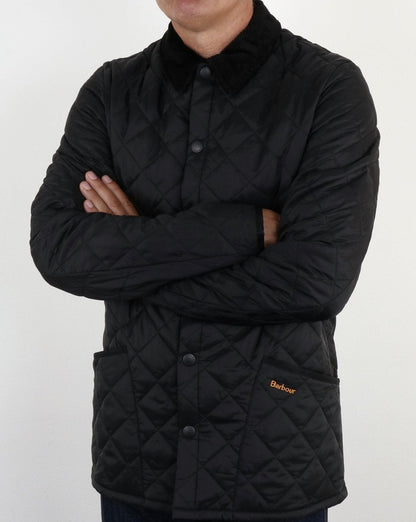 Barbour Heritage Klassische Steppjacke Schwarz