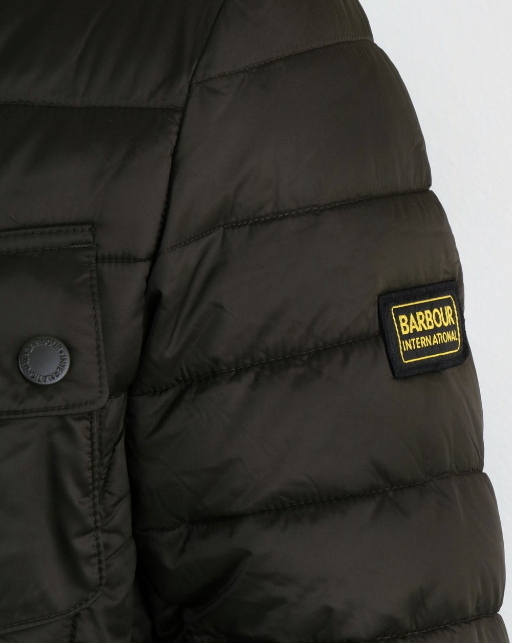 Barbour International – Ouston – Gefütterte Jacke mit Kapuze in Olivgrün