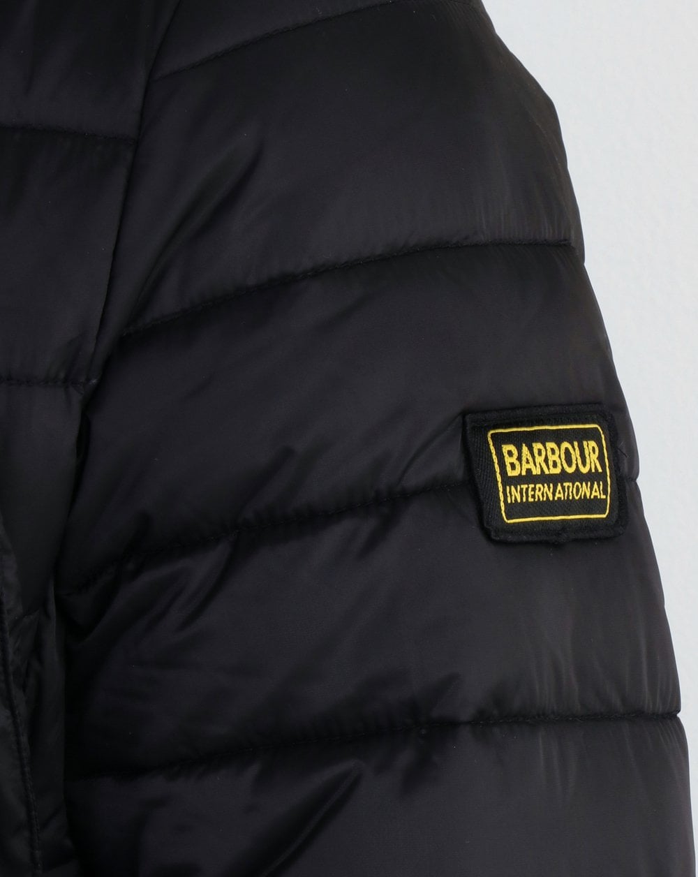 Barbour International Steppjacke mit Kettendetail Schwarz