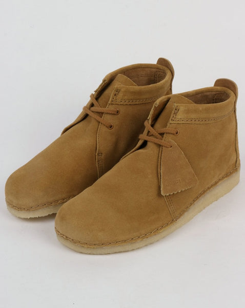 Clarks Originals Ashton Suede Boot Oak