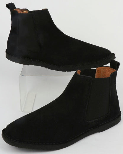 Pretty Green Chelsea Boots aus Wildleder in Schwarz
