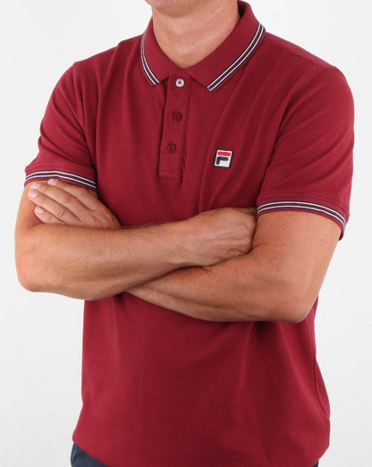 Fila – Poloshirt mit Vintage-Streifen und tibetfarbenem Rot