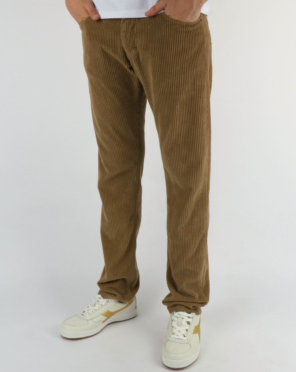 Lois Terrace Jumbo Taper Fit Dunkelsand