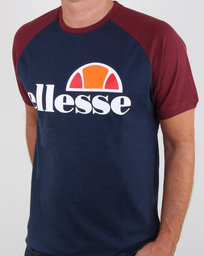 Ellesse – Kontrast-T-Shirt in Marineblau und Burgunderrot