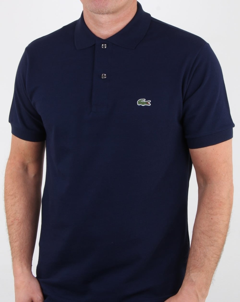 Lacoste – Klassisches Poloshirt mit zwei Knöpfen, Marineblau
