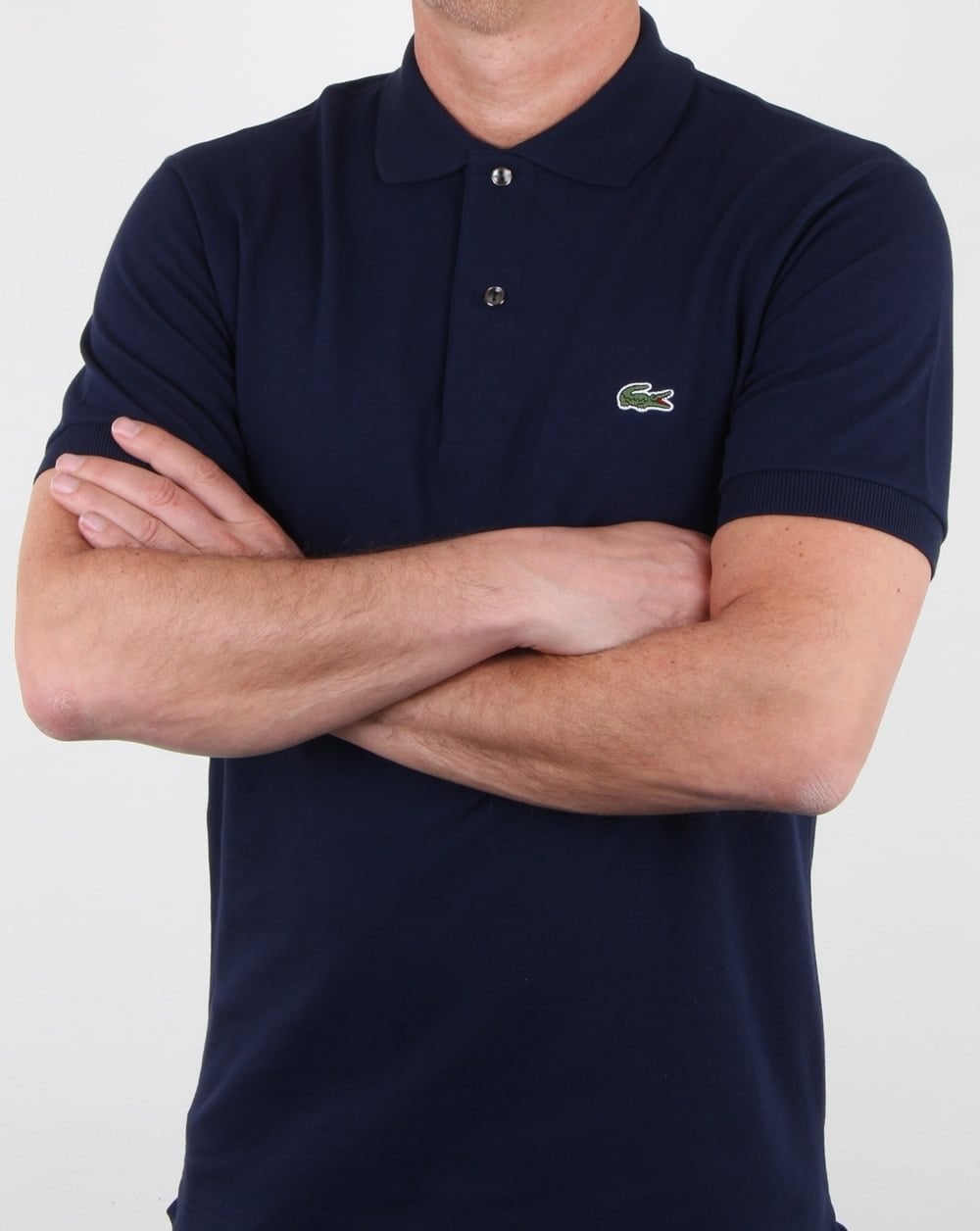 Lacoste – Klassisches Poloshirt mit zwei Knöpfen, Marineblau