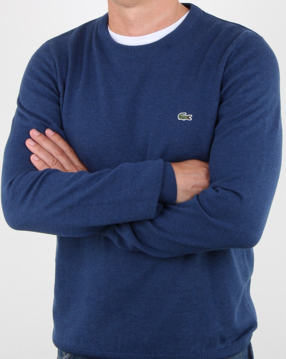 Lacoste – Rundhalspullover in Königsblau