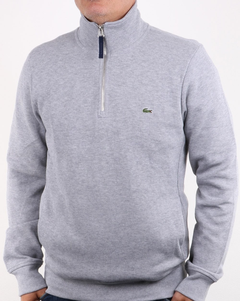 Lacoste – Oberteil mit Viertelreißverschluss in Grau