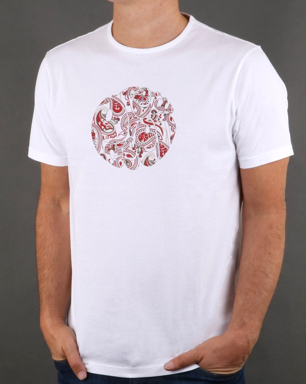 Pretty Green Thornley Paisley Logo T-Shirt Weiß/Rot