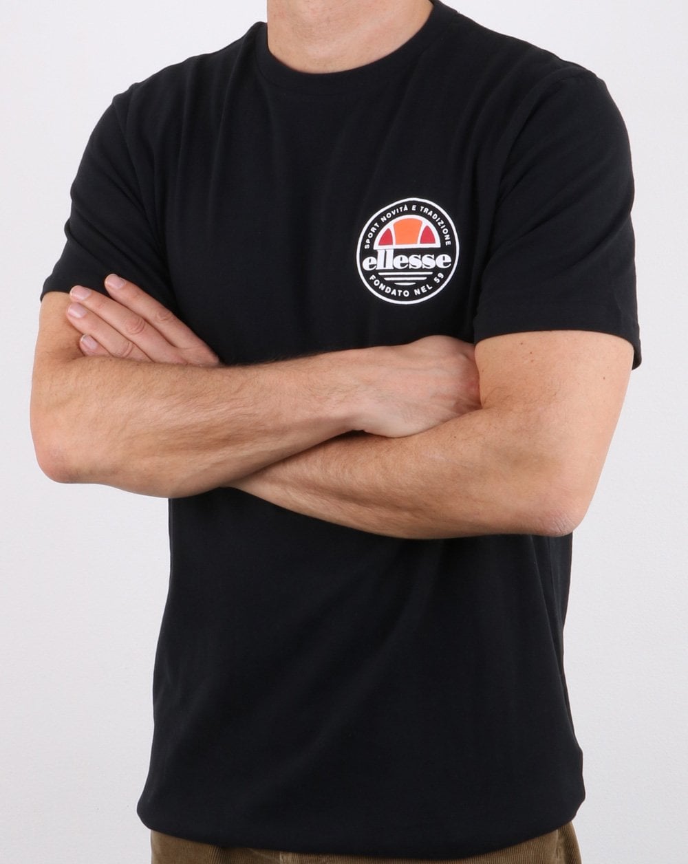 Ellesse – Vinza – T-Shirt in Schwarz