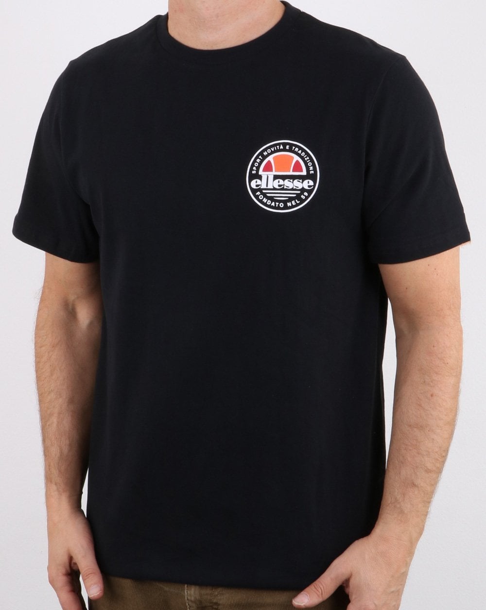 Ellesse – Vinza – T-Shirt in Schwarz