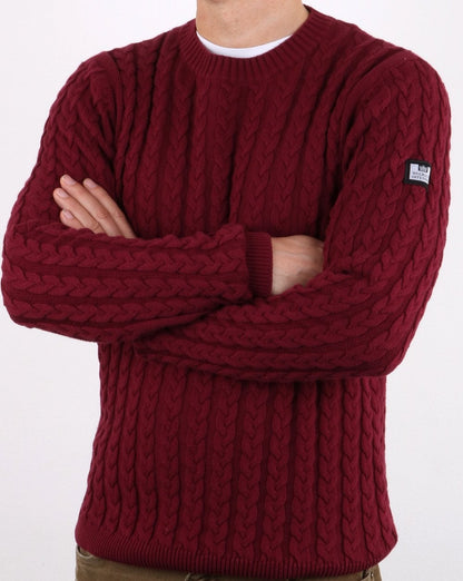 Weekend Offender – Pullover mit Zopfmuster in Weinrot