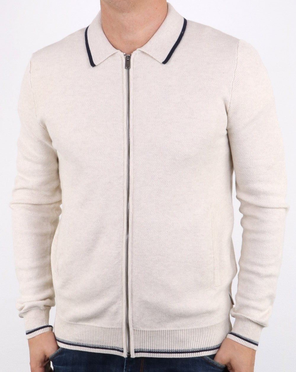 Ben Sherman – Honigkamm-Strickjacke mit durchgehendem Reißverschluss in Off-White