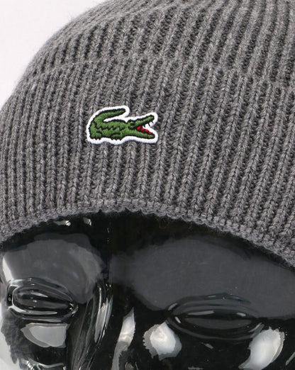 Lacoste – Gerippte Wollmütze mit Umschlag in Stein
