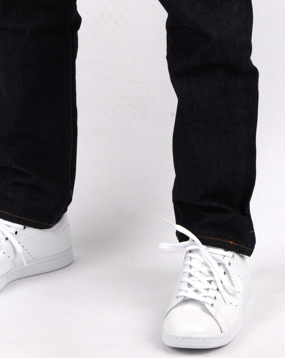 Marshall Artist – Regular Tapered Jeans in Spülwaschung